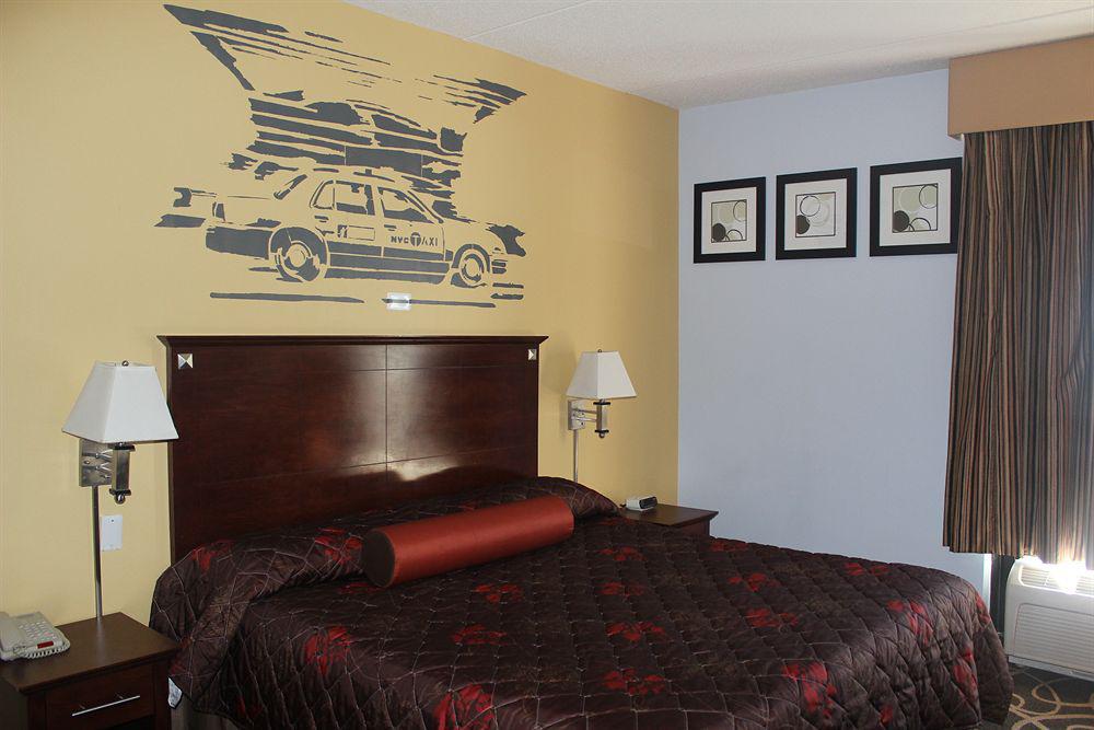 Howard Johnson Inn Queens Village New York Exterior photo