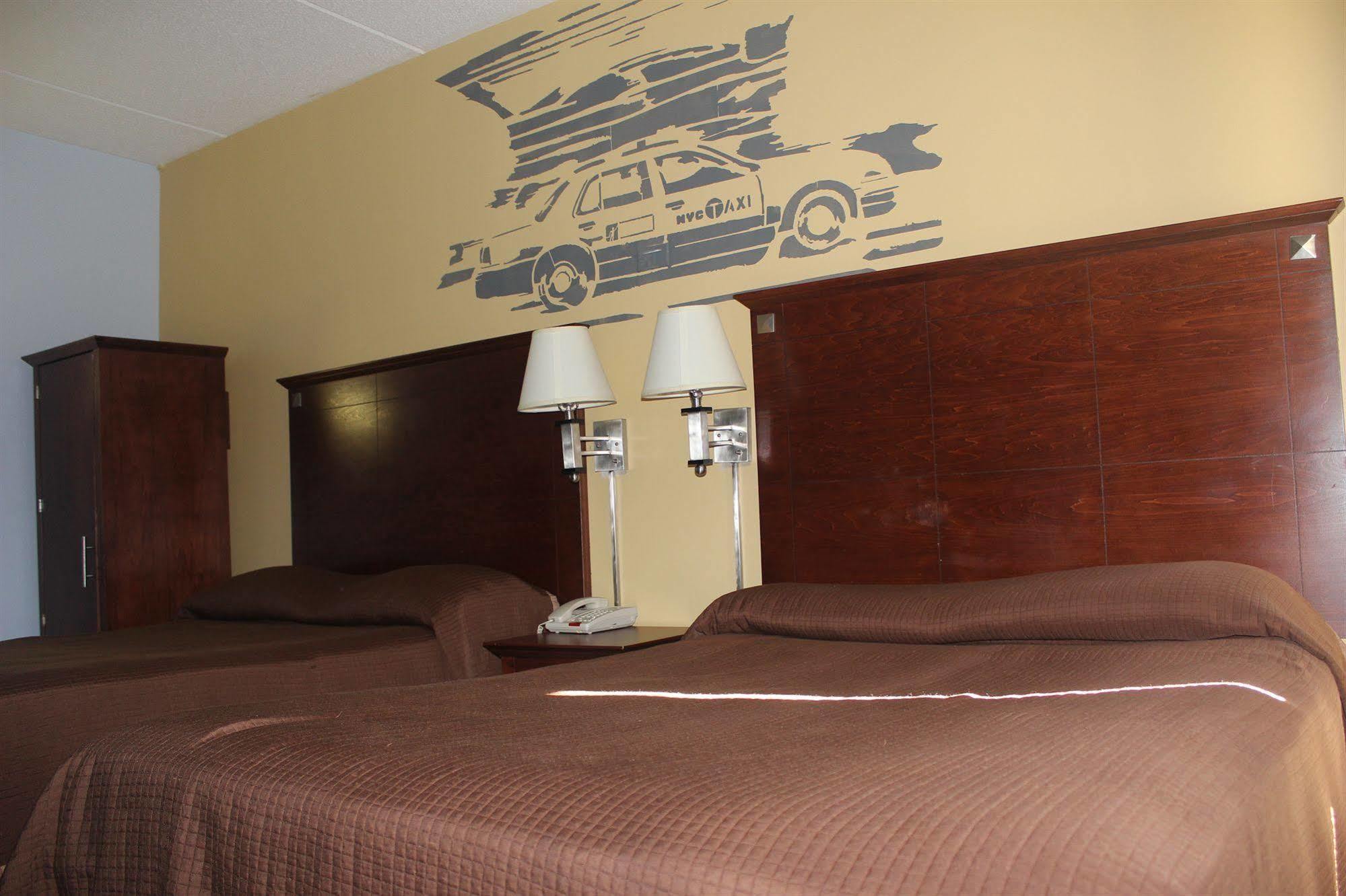 Howard Johnson Inn Queens Village New York Exterior photo